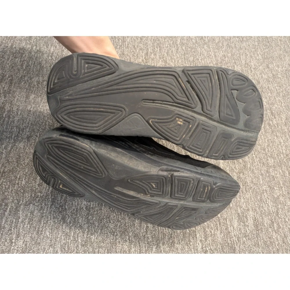 Altra Women's Size 6.5 Paradigm 4.5 Black Running Shoes‎